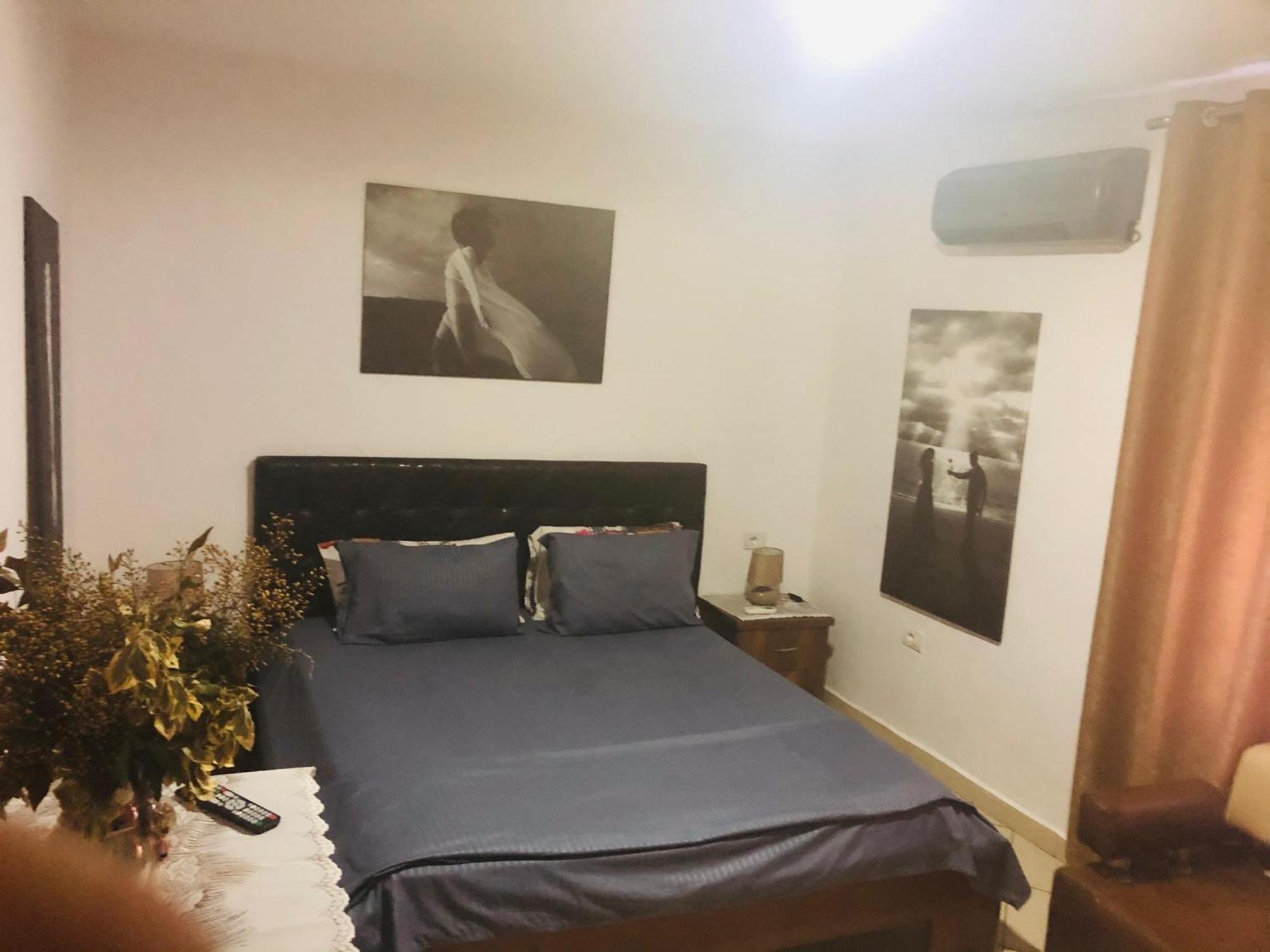 Apartamento Yours Flat, In Center Of *