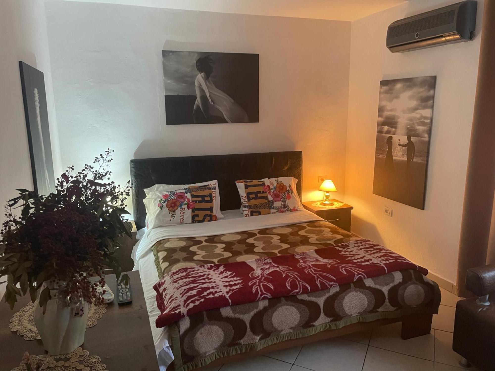 Apartamento Yours Flat, In Center Of *